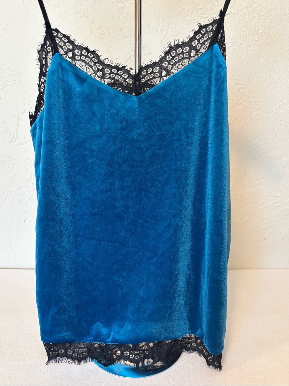 White House Black Market Teal Camisole with Black Lace Trim Size Medium